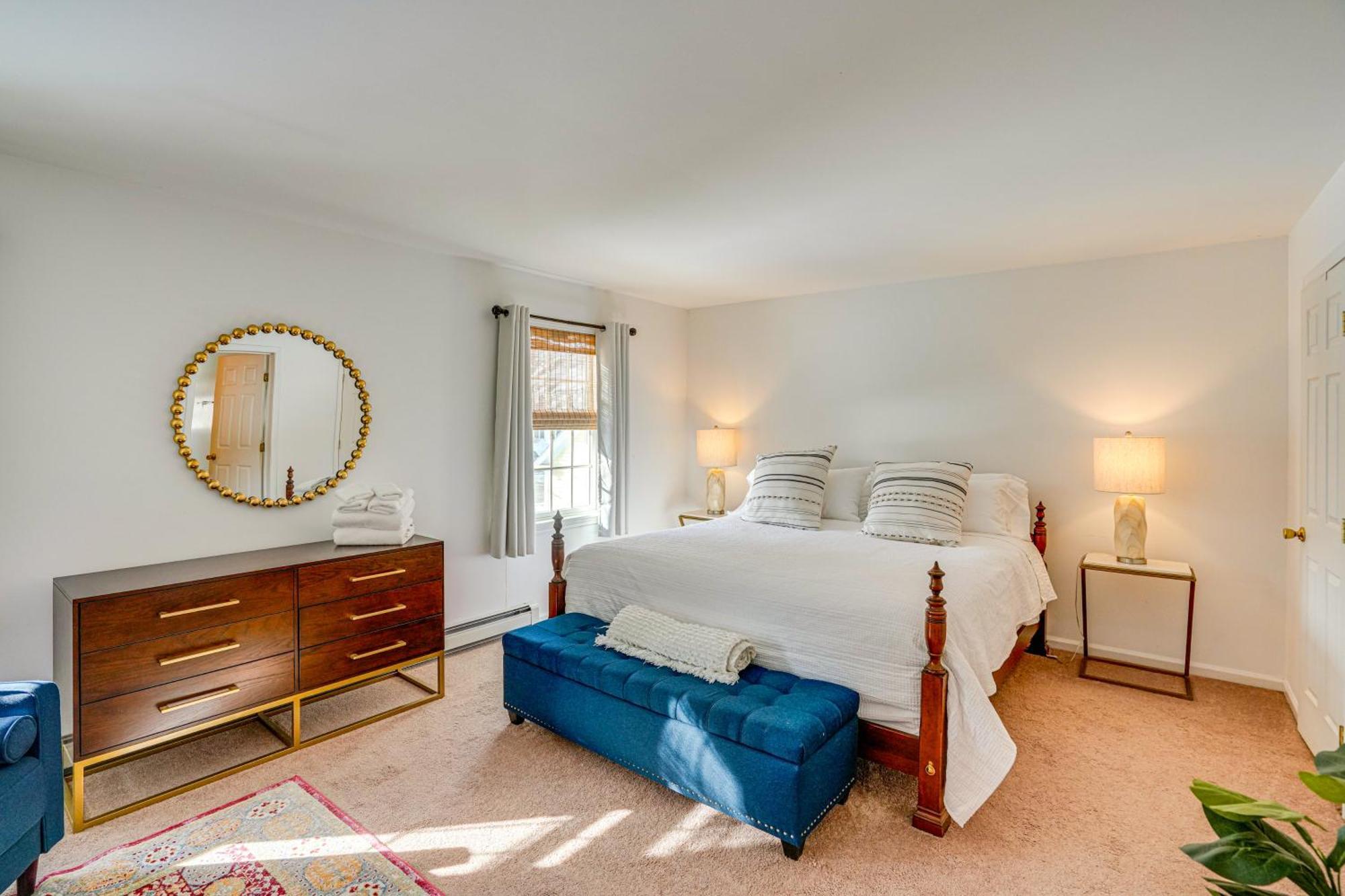 Private Guest House In Dtwn Lenox, Walk To Dining! Экстерьер фото